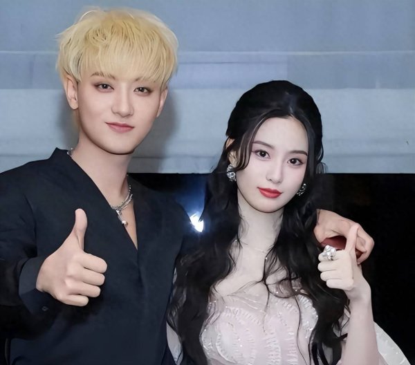 牛壹佰 黄子韬徐艺洋婚纱照释出！头顶黄毛惹争议，女方忙事业男方当绿叶